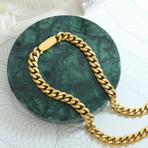 18K Gold - Plated Chain Necklace - Chic Boutique